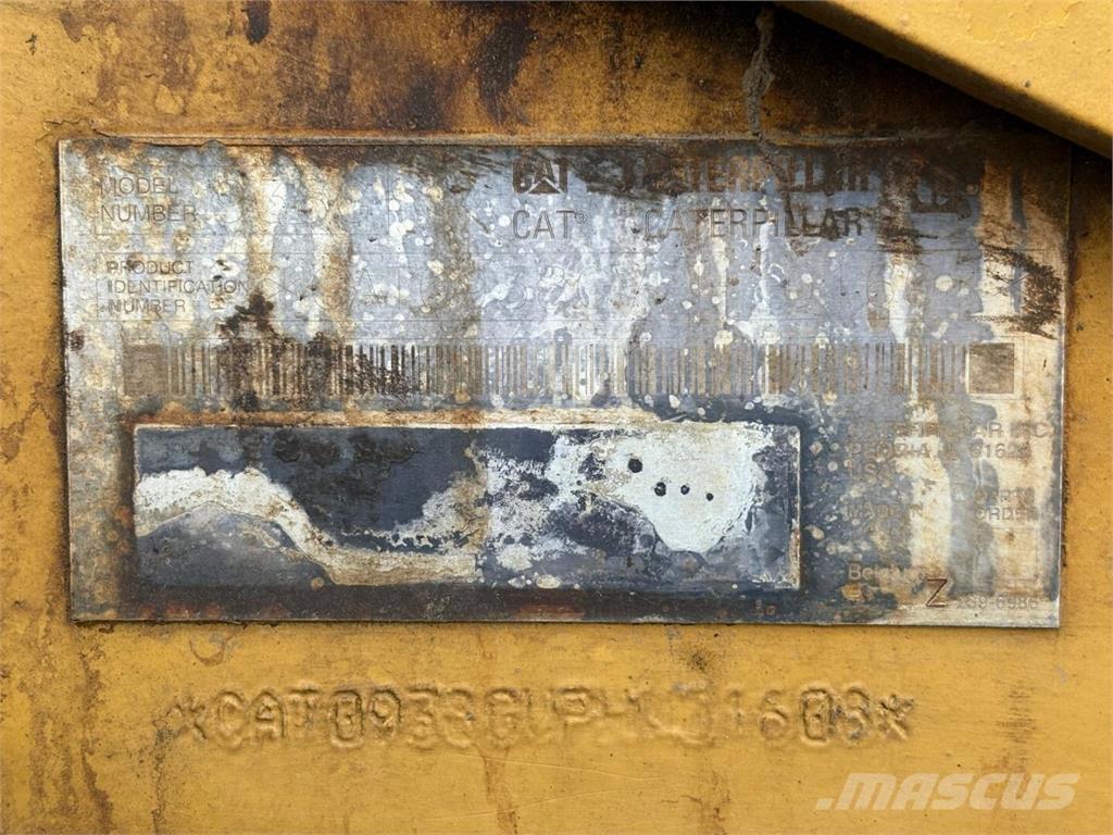 CAT 938 G II Kolové nakladače