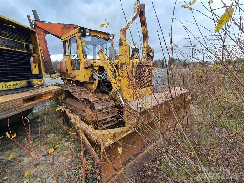 CAT D4D Pásové dozery