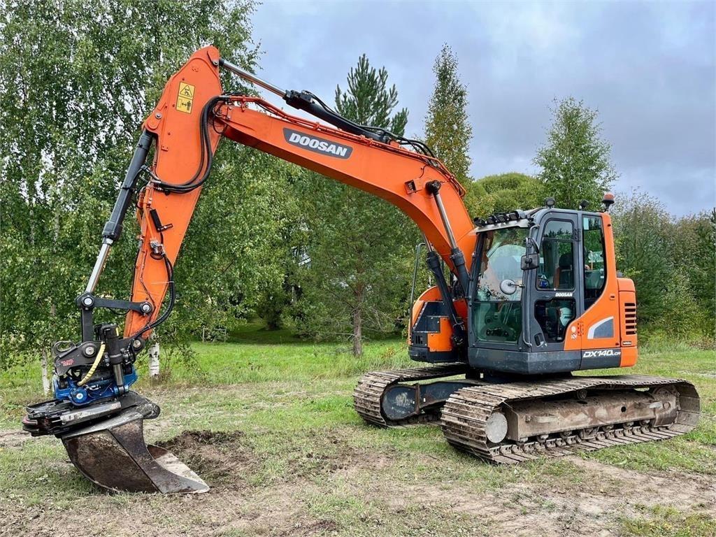 Doosan DX140LC Pásová rýpadla
