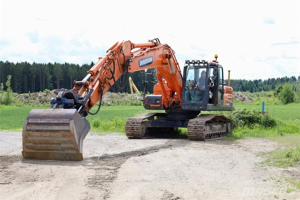 Doosan DX255 LC - 3 Pásová rýpadla