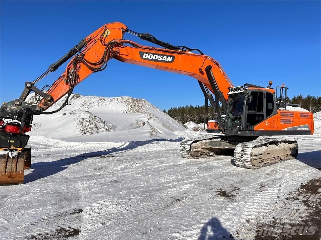 Doosan DX300 LC-5 Pásová rýpadla