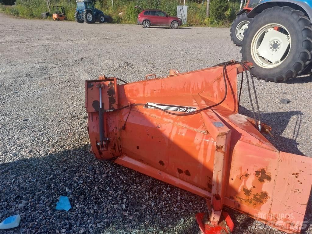 Esko 251 Další silniční a sněhové stroje