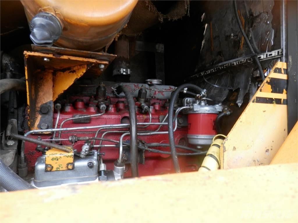 Fiat-Allis 345 B Kolové nakladače
