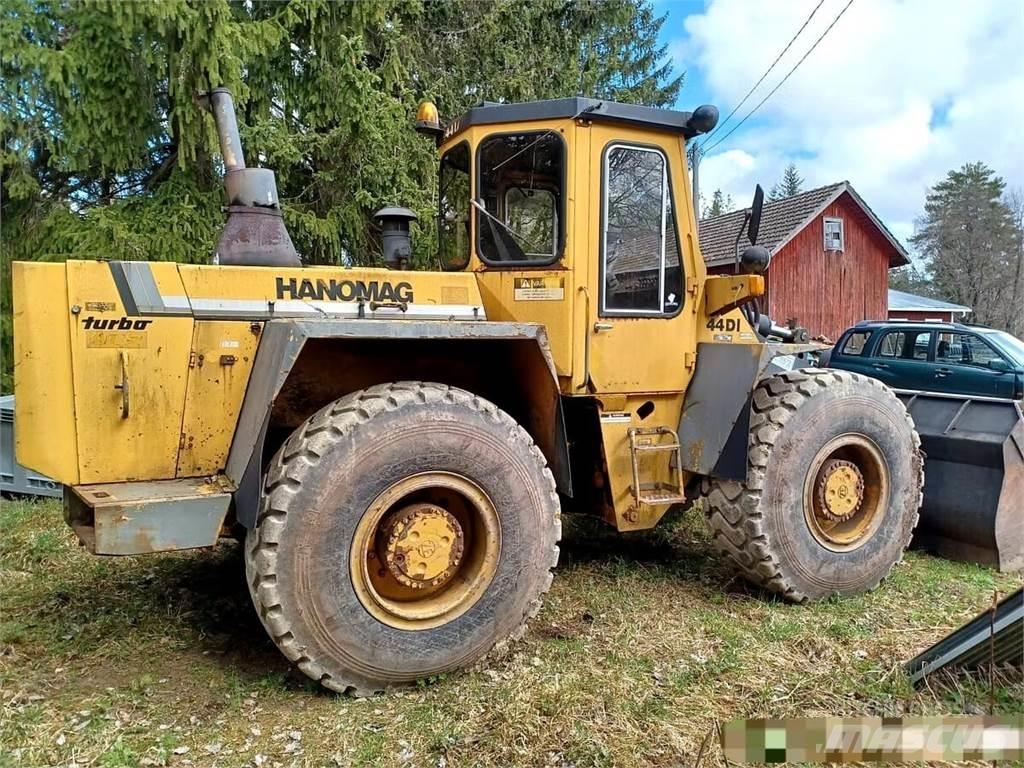 Hanomag 44D Kolové nakladače