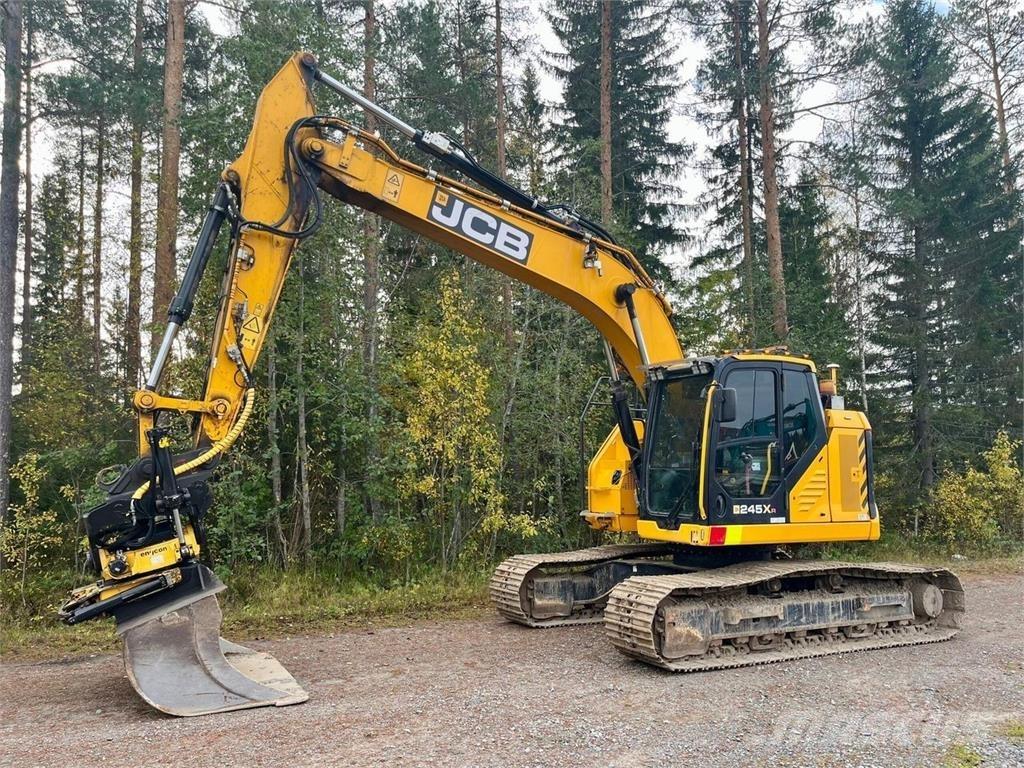 JCB 245XR Pásová rýpadla