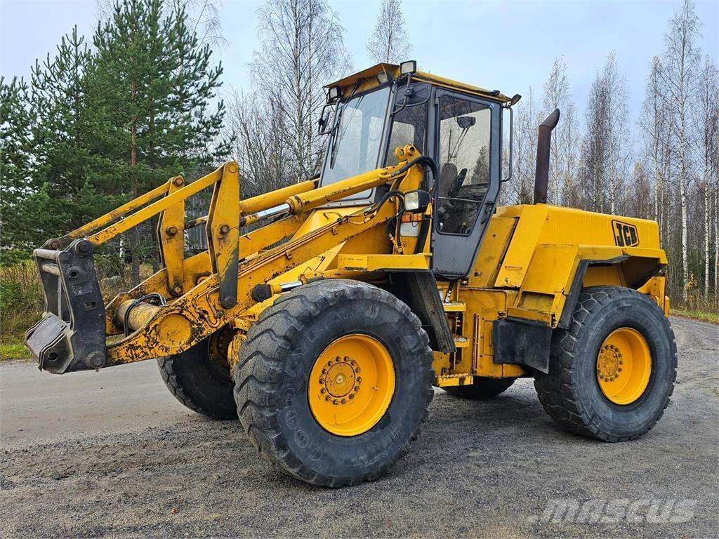 JCB 425 Kolové nakladače