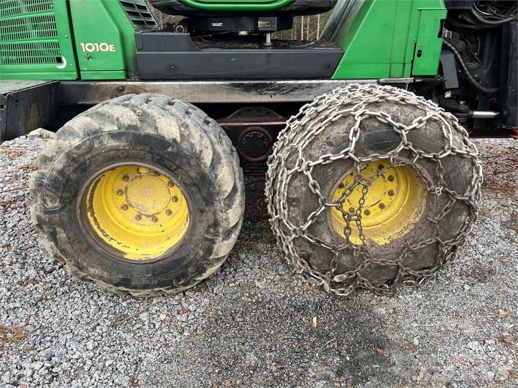 John Deere 1010E Vyvážecí traktory