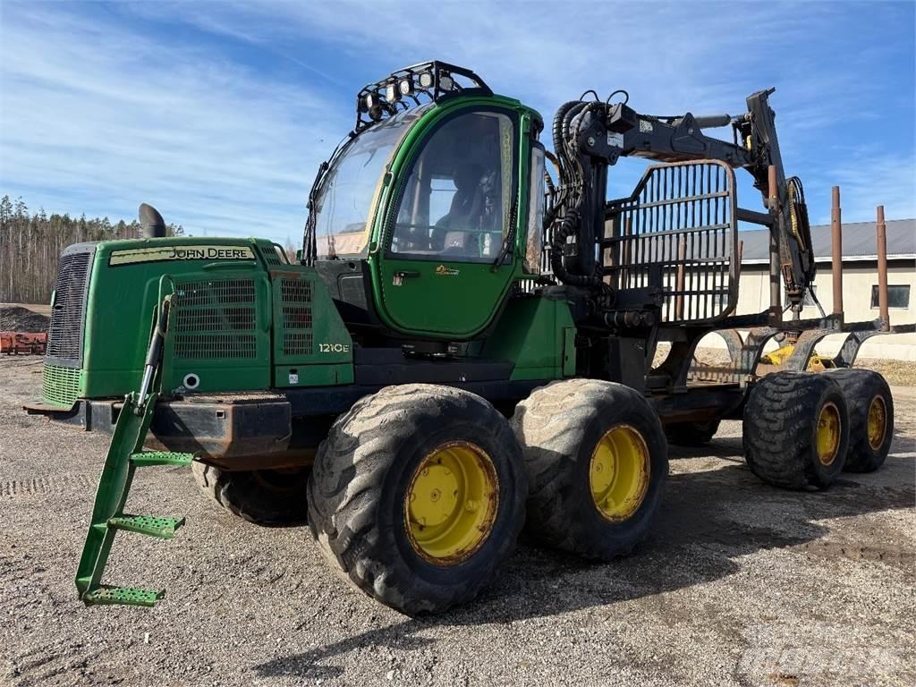John Deere 1210E Vyvážecí traktory