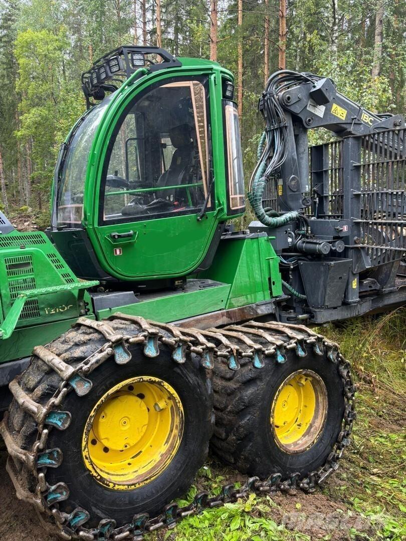 John Deere 1210G Vyvážecí traktory