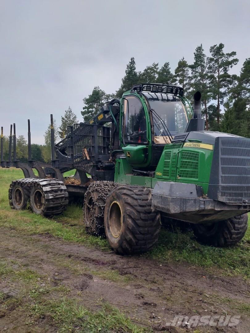 John Deere 1210G Vyvážecí traktory