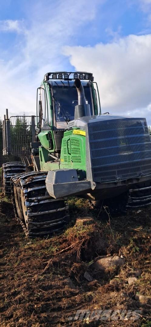 John Deere 1210G Vyvážecí traktory