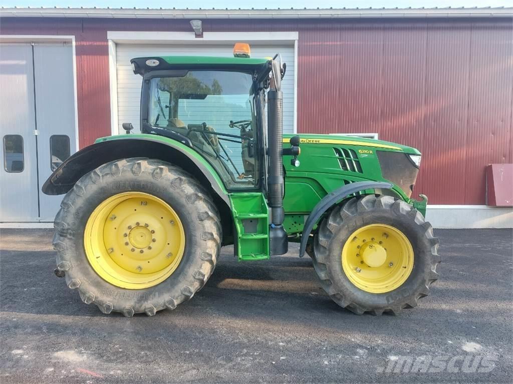 John Deere 6210R Traktory