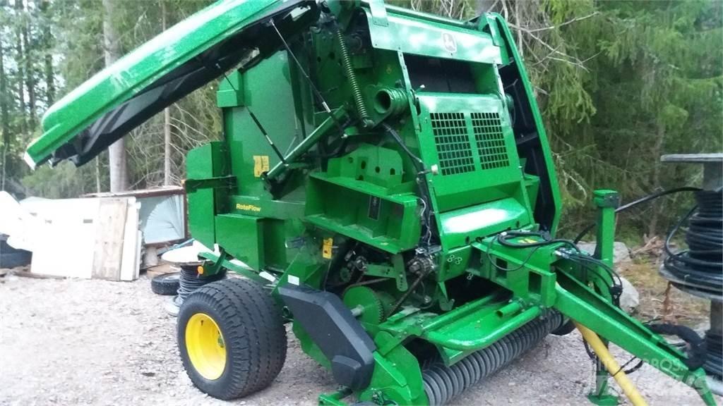 John Deere 854 Další
