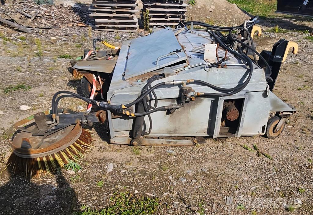  Keräävä harja Zametací stroje