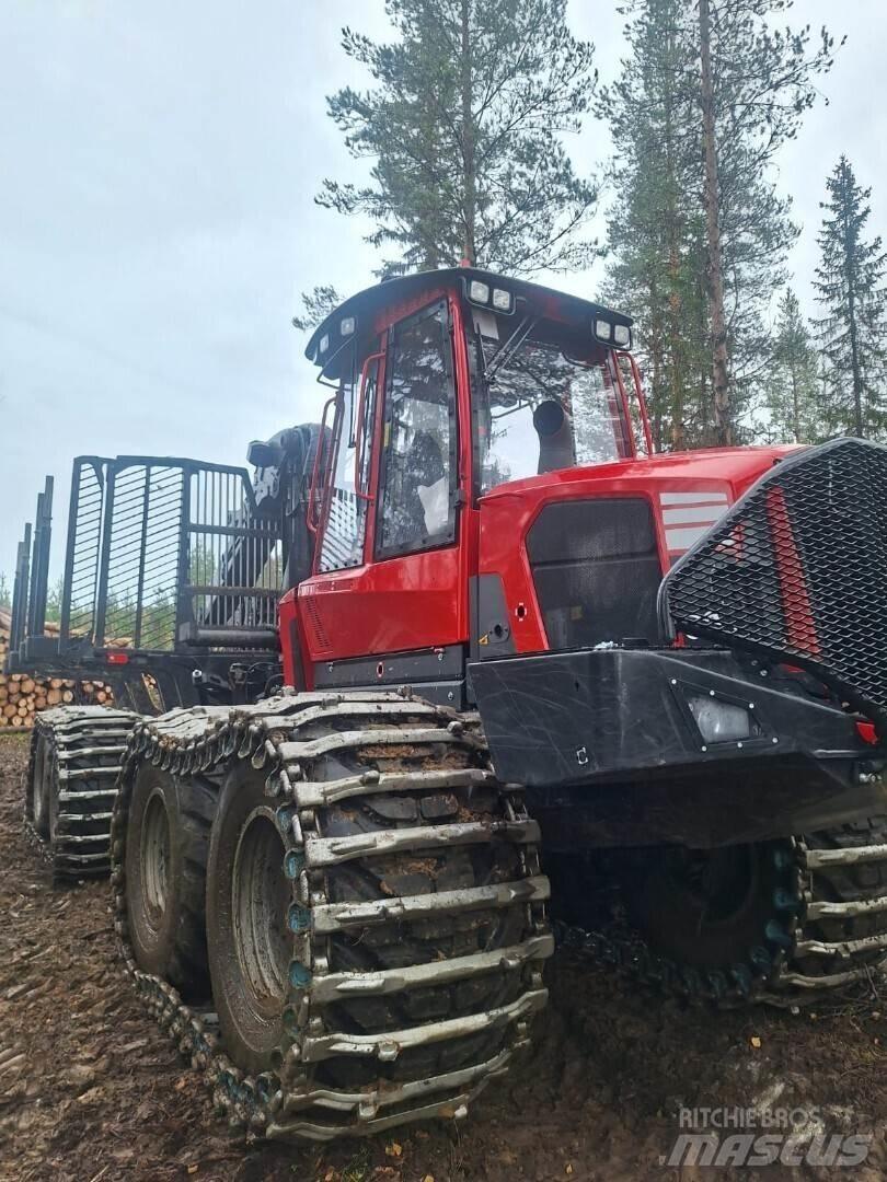 Komatsu 895 Vyvážecí traktory
