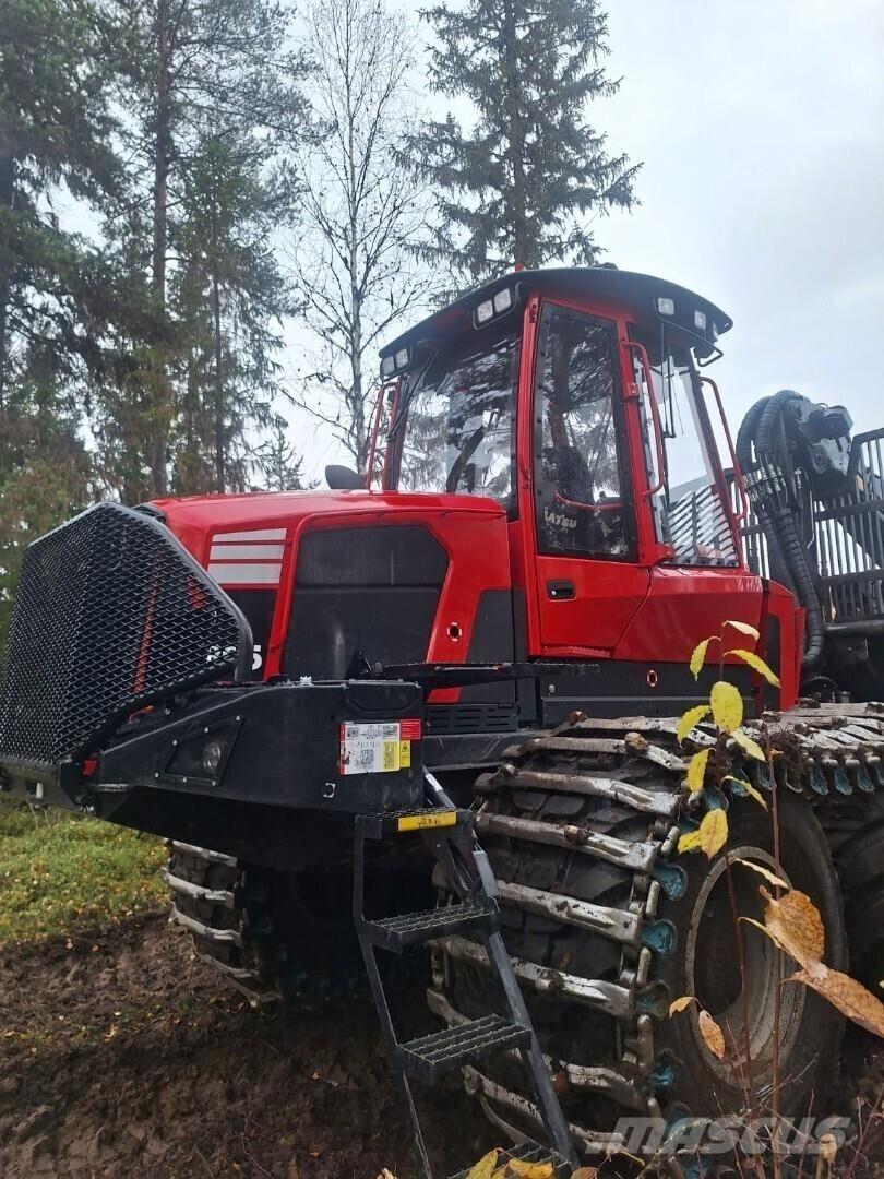 Komatsu 895 Vyvážecí traktory