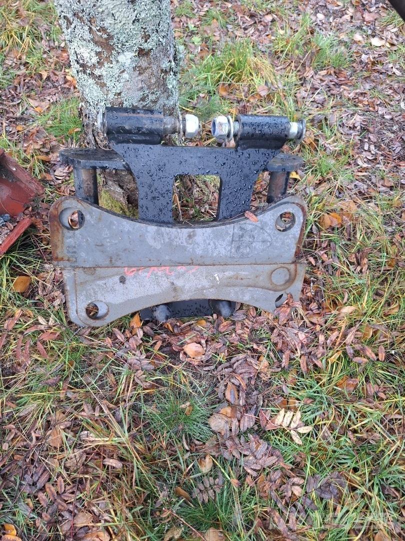 Lännen 880S Rýpadlo-nakladače