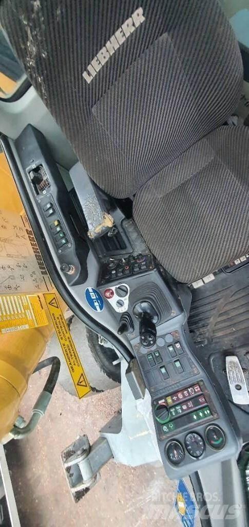 Liebherr 316 Manipulace s materiálem – ostatní