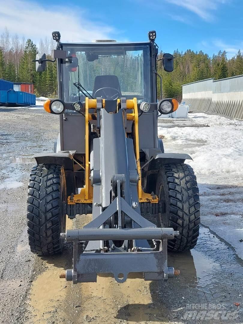 Mecalac Ax 850 Kolové nakladače