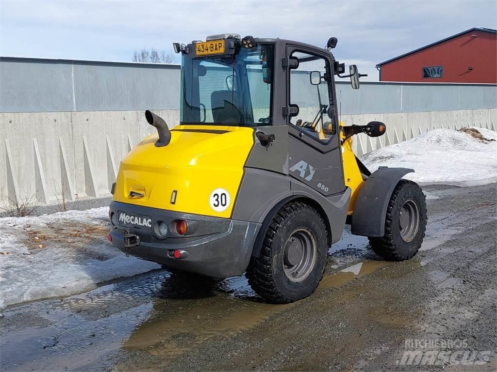 Mecalac Ax 850 Kolové nakladače