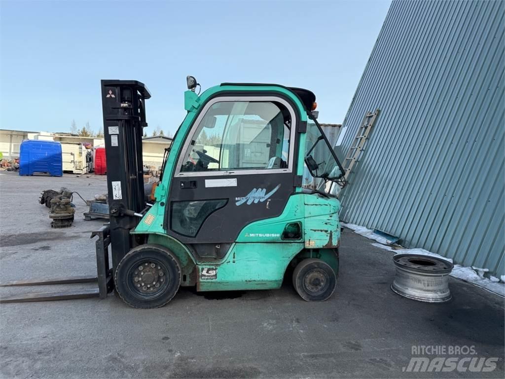 Mitsubishi FD20N Dieselové vozíky