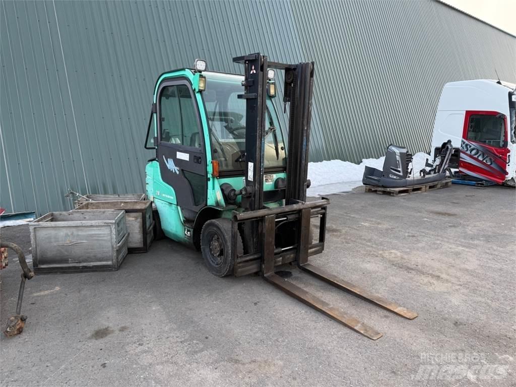 Mitsubishi FD20N Dieselové vozíky