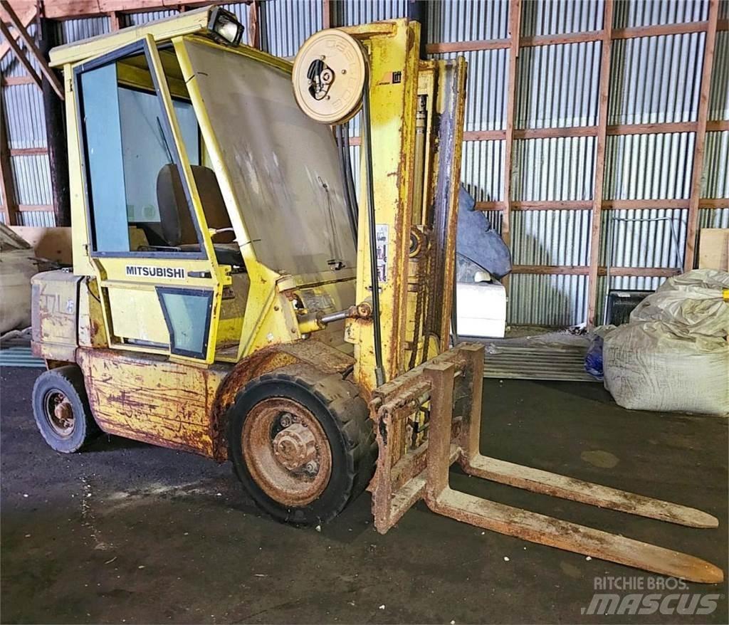 Mitsubishi FD25 Dieselové vozíky