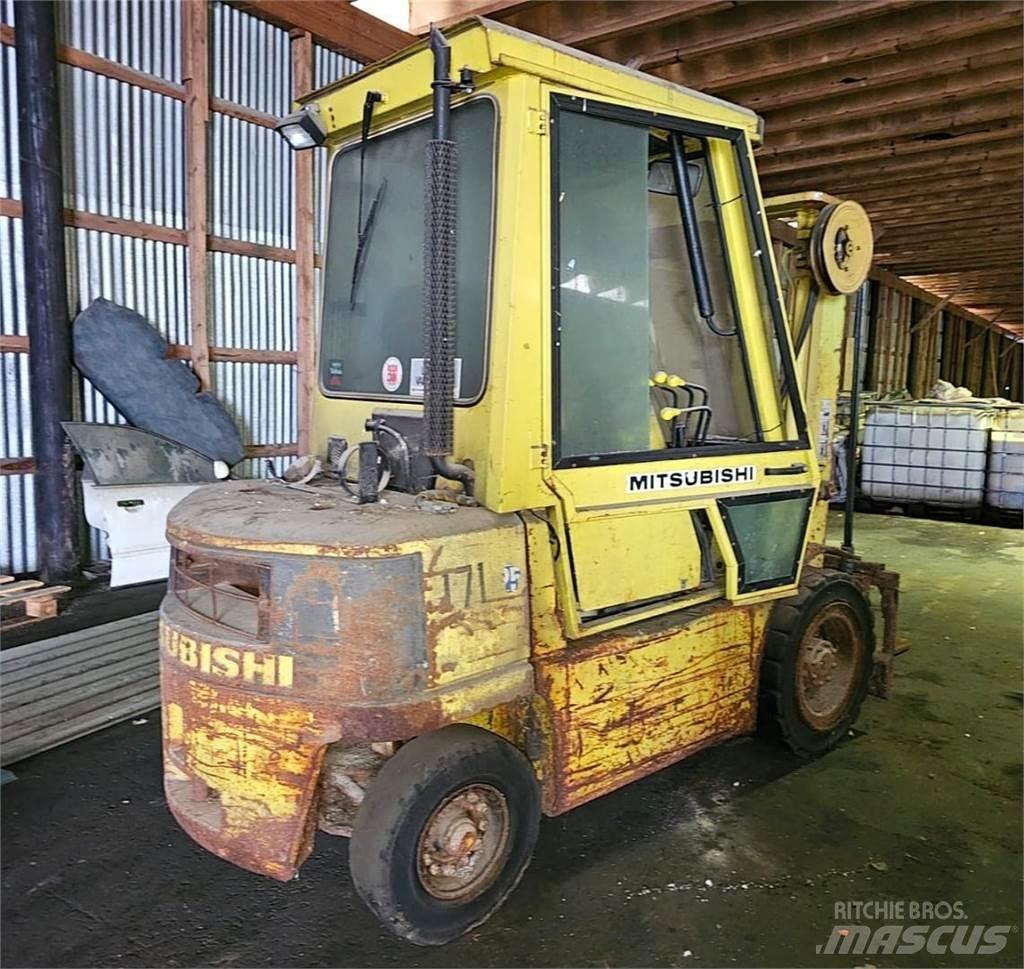 Mitsubishi FD25 Dieselové vozíky