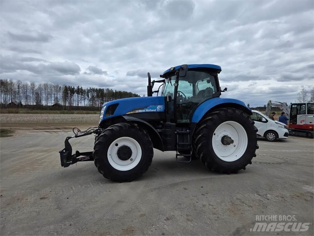 New Holland T7030 Traktory