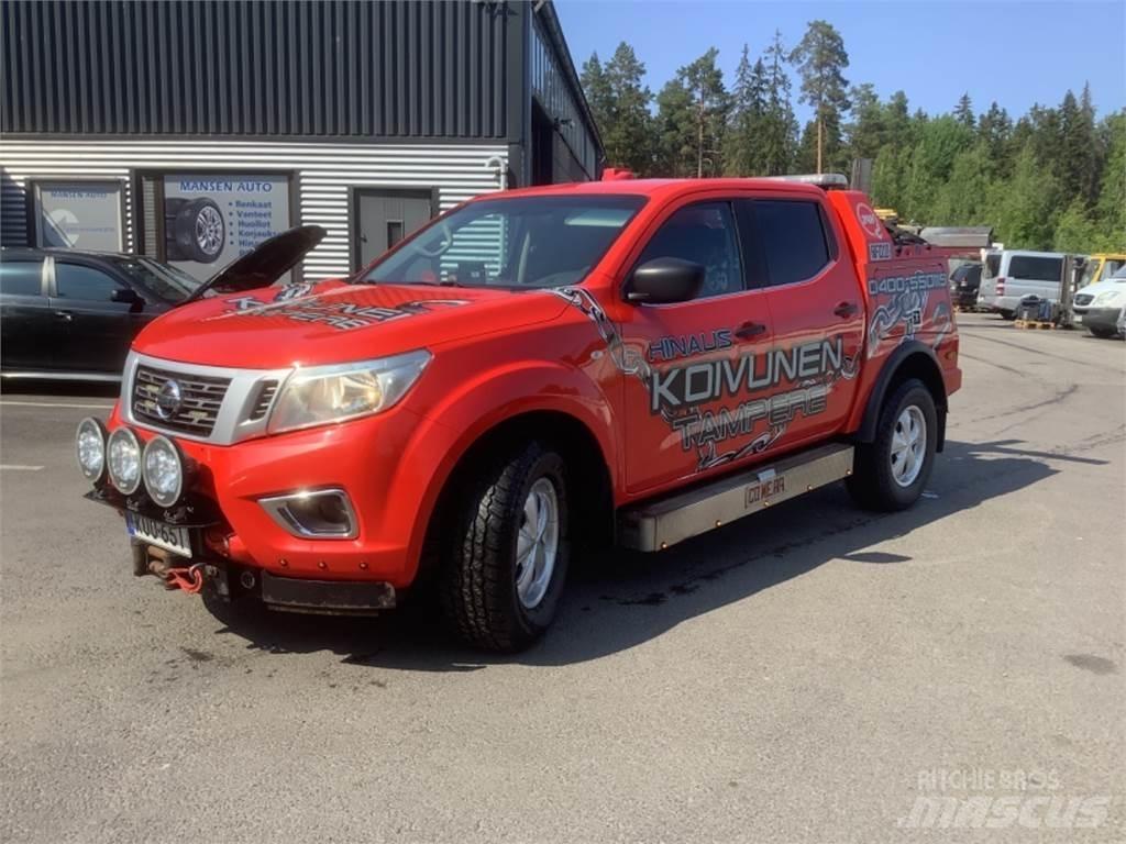 Nissan Navara 4X4 Přívesy na přepravu automobilů