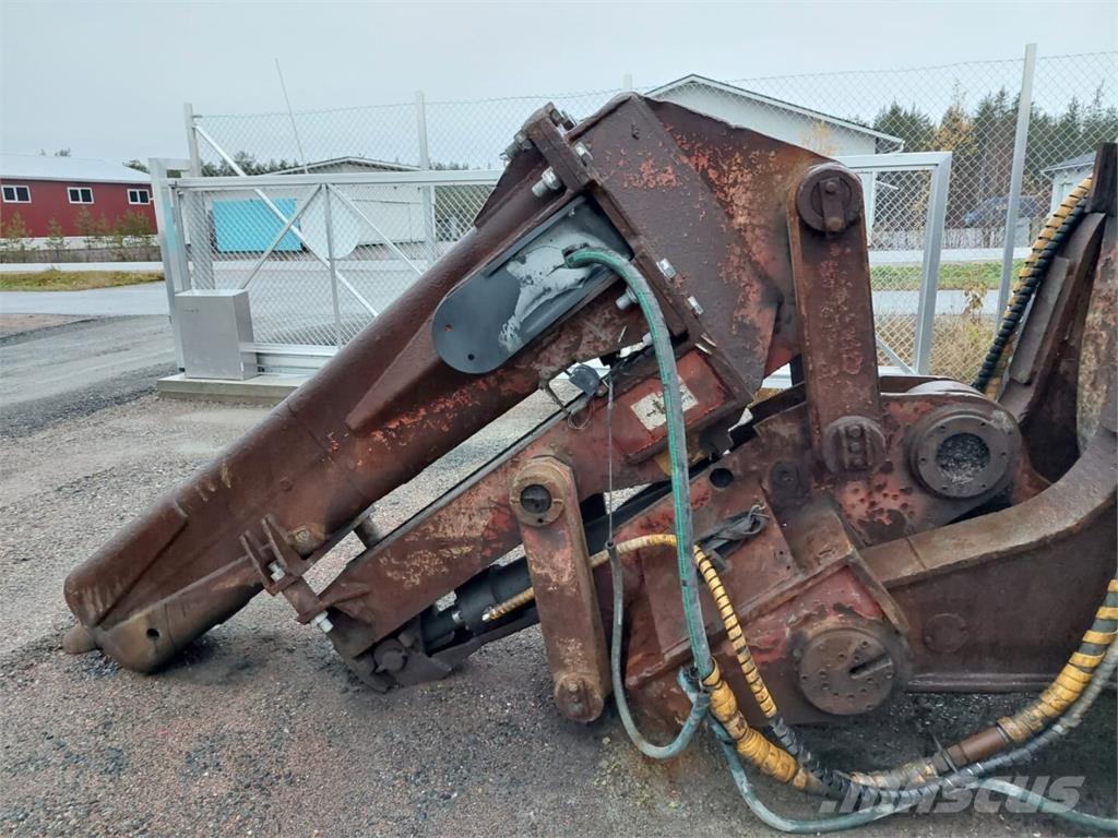 Sandvik TORO 0011 Kolové nakladače