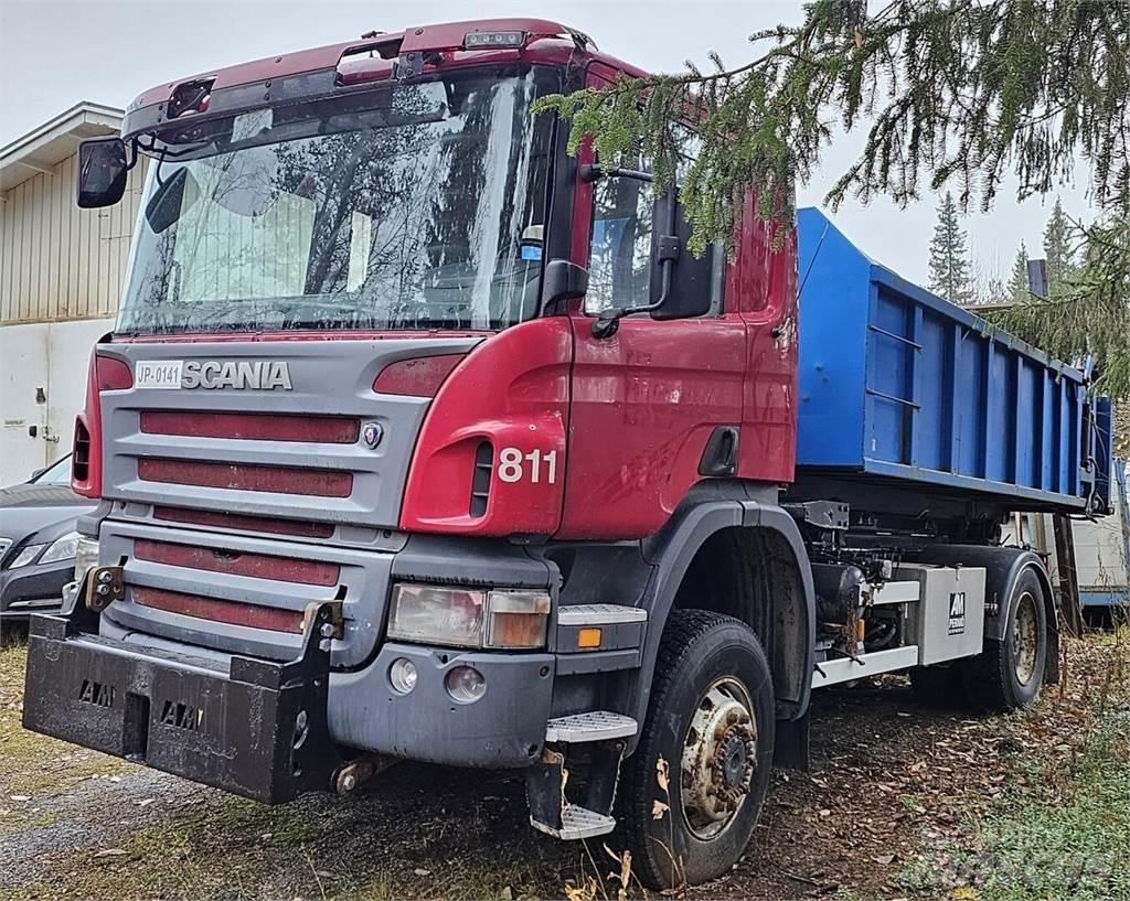 Scania P340 4x4 Hákový nosič kontejnerů
