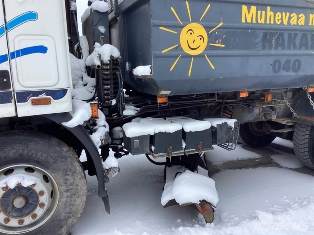 Sisu E 11 Komunální / Multi-užitková vozidla