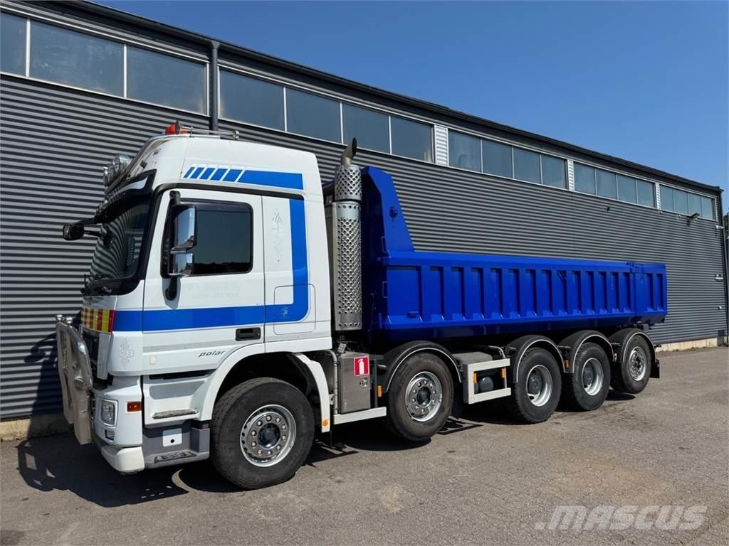 Sisu Polar 10X4 Sklápěče