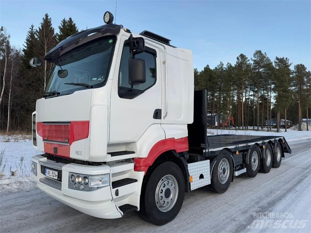 Sisu R500 Nákladní automobily pro přepravu lesních strojů