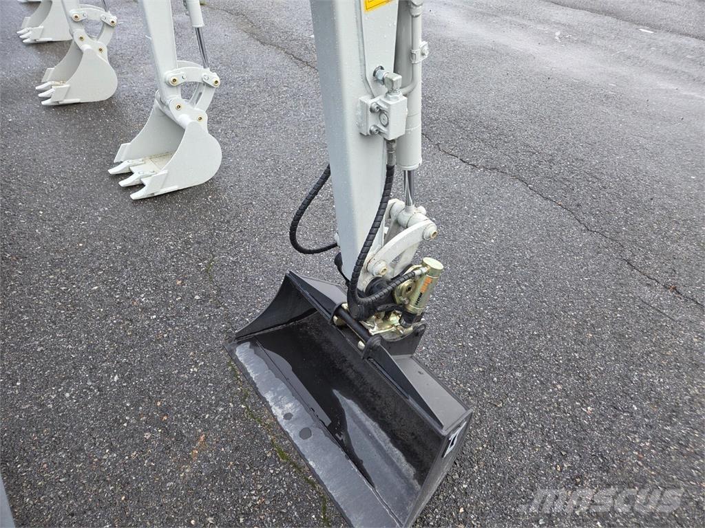 Takeuchi TB210R Mini rýpadla < 7t