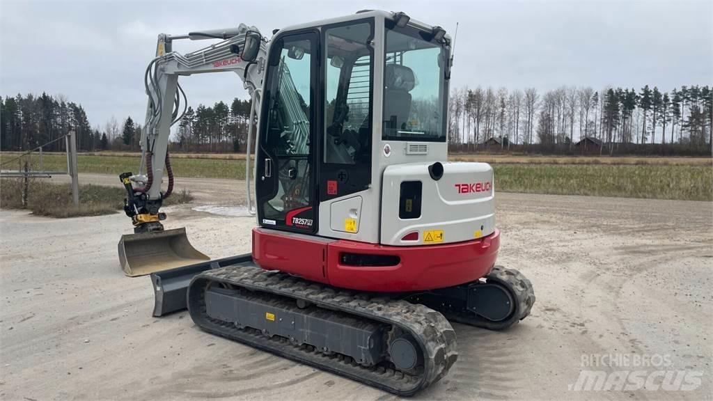Takeuchi TB257FR Mini rýpadla < 7t