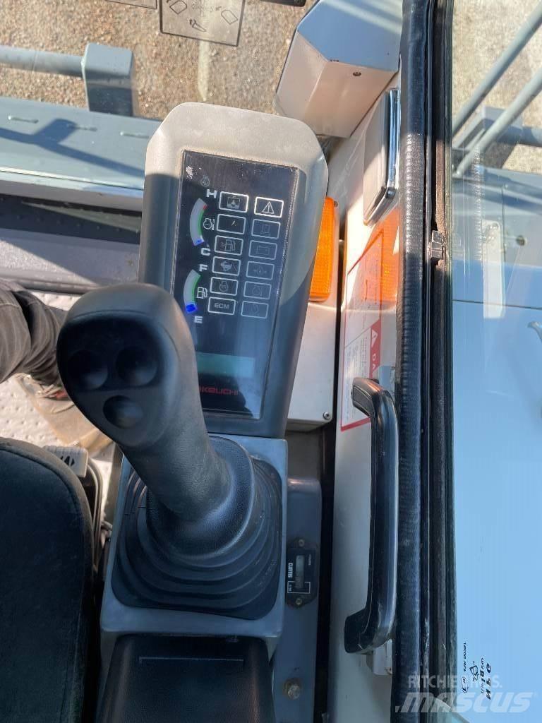 Takeuchi TCR50 Pásové dempry