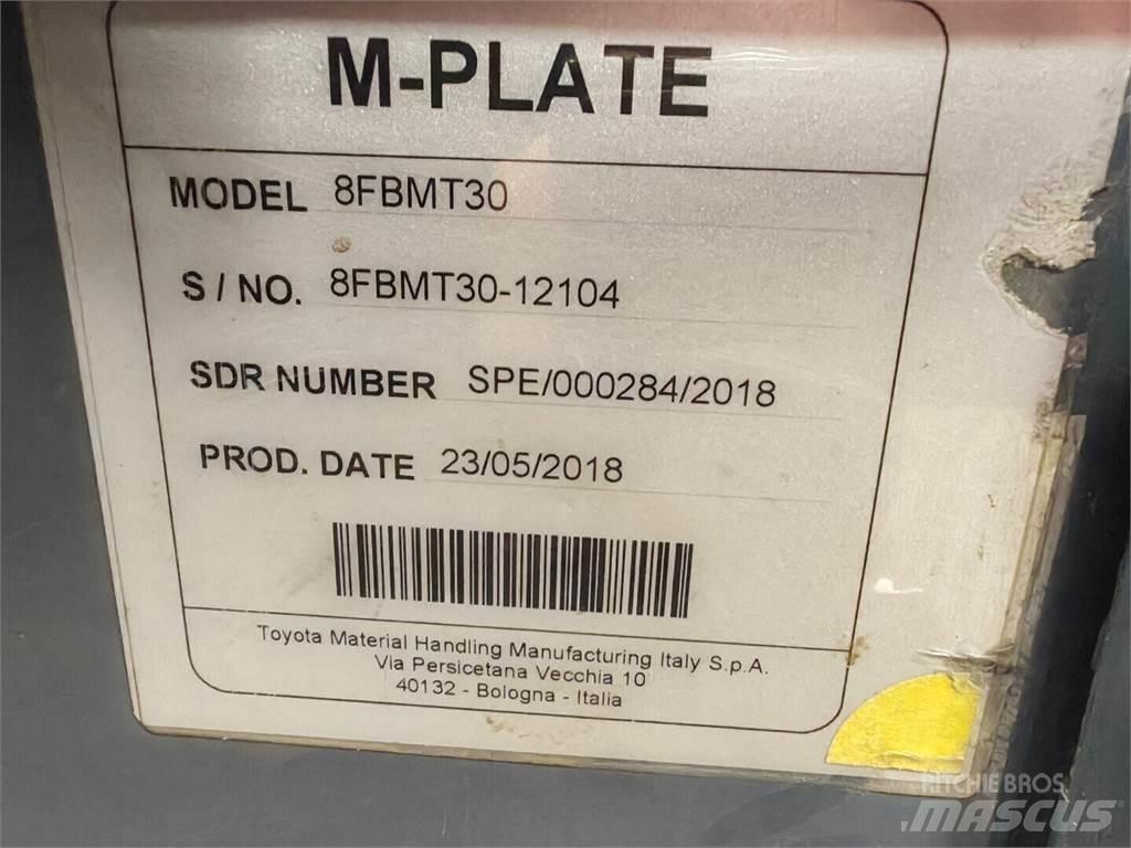 Toyota 8FBMT30 Akumulátorové vozíky