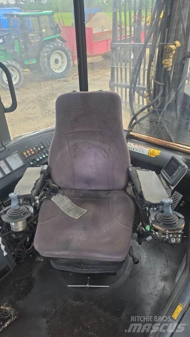 Valmet 820 Vyvážecí traktory