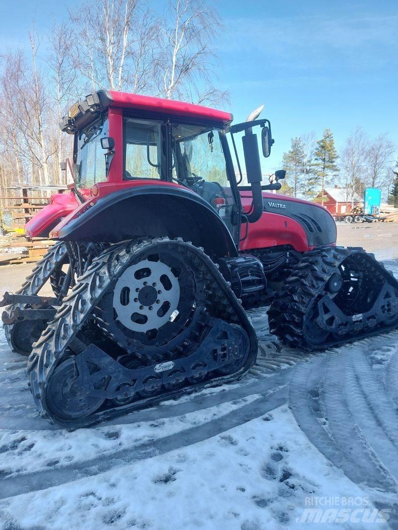 Valtra T202 D Traktory