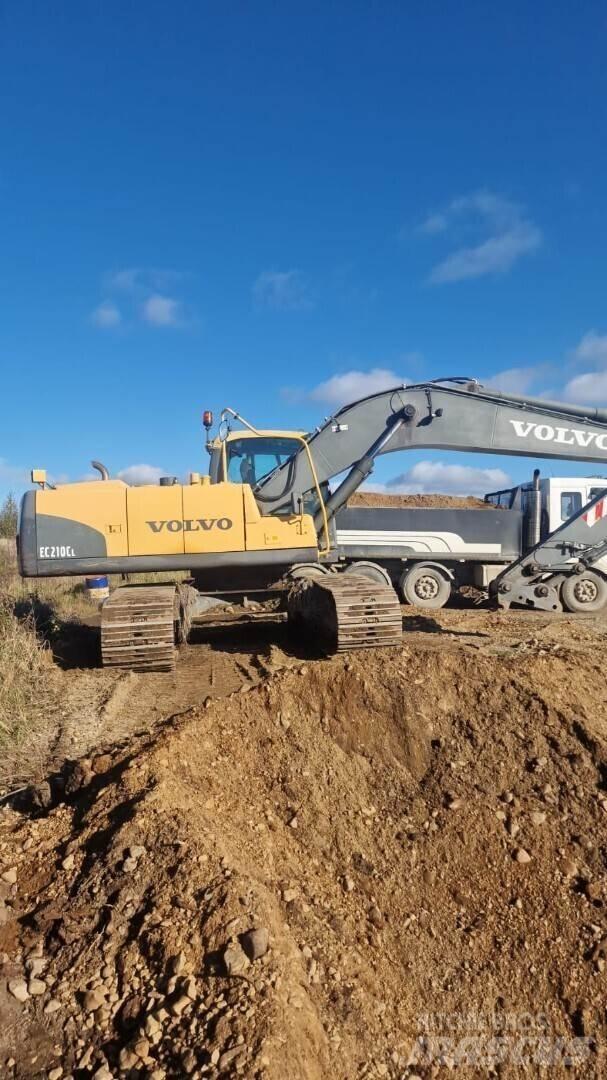 Volvo 210C Pásová rýpadla