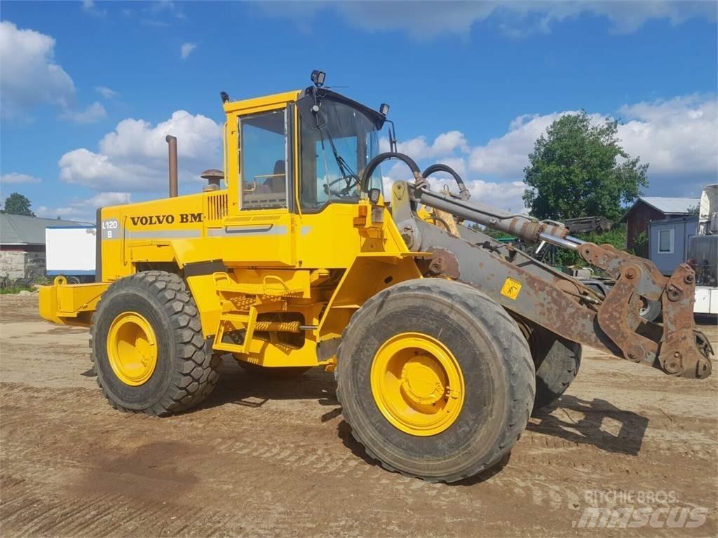 Volvo BM 120B Kolové nakladače