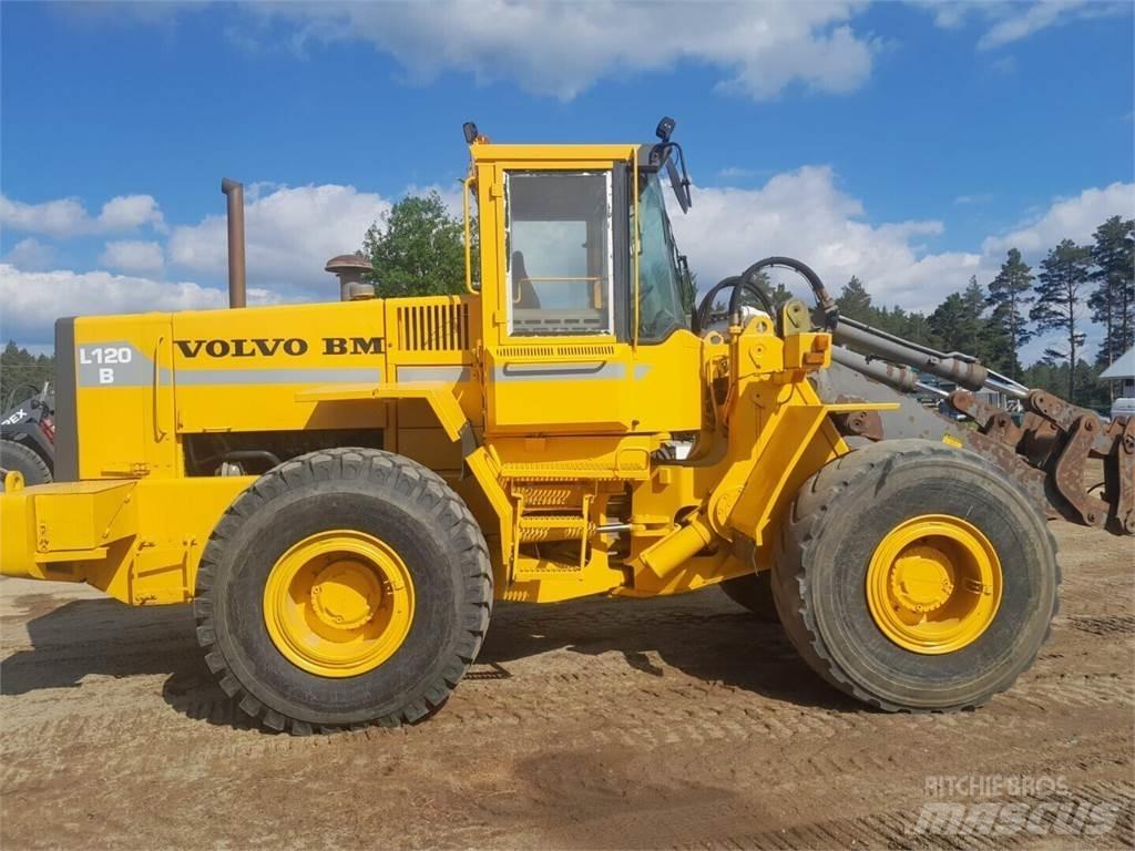 Volvo BM 120B Kolové nakladače