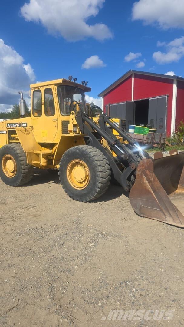 Volvo BM 4300 Kolové nakladače