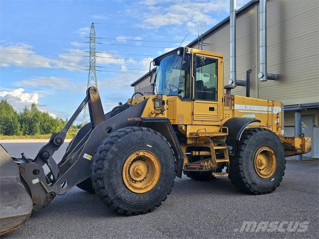 Volvo BM L120C Kolové nakladače