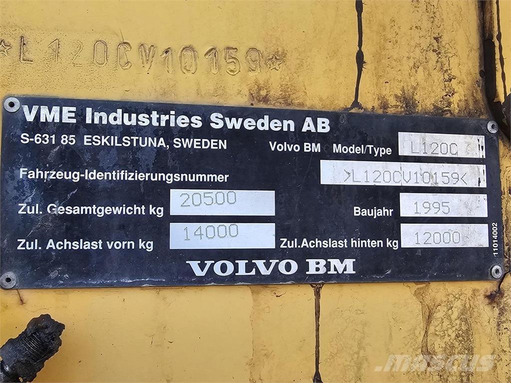 Volvo BM L120C Kolové nakladače
