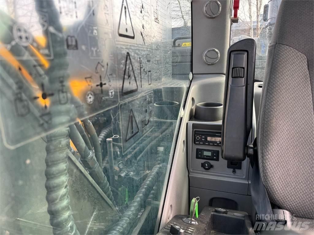 Volvo EC 140 EL Pásová rýpadla