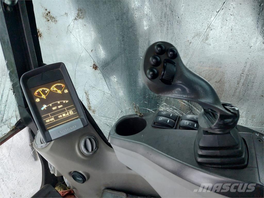 Volvo EC 210 CL Pásová rýpadla