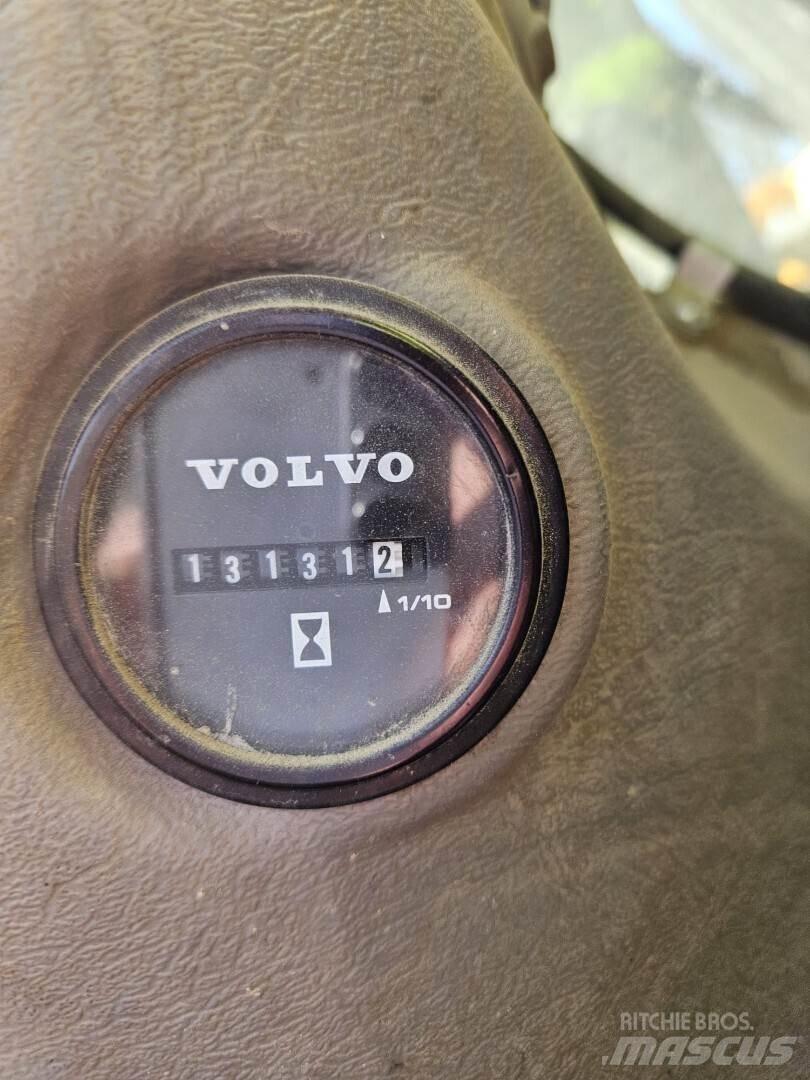 Volvo EC 380 EL Pásová rýpadla